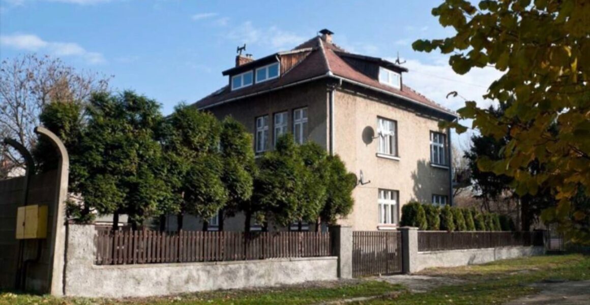 Boca Raton Couple Joins International Initiative to Transform Historic Auschwitz Site